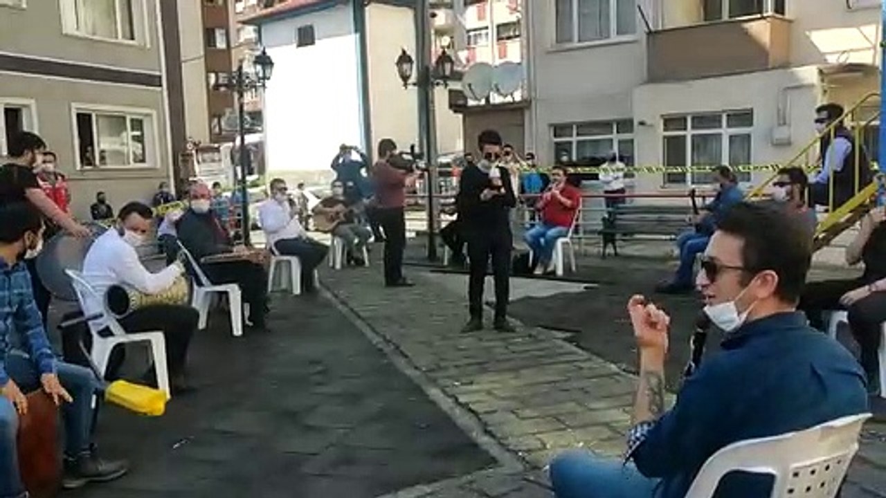 Belediyeden moral konseri