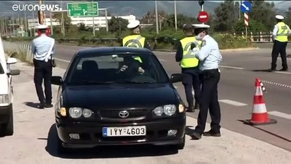 COVID-19: Κυριακή του Πάσχα στο σπίτι για τους Έλληνες - Σε καραντίνα η Ρουμανία