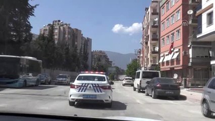 Trafik polislerinden 5 yaşındaki Fatma'ya doğum günü sürprizi