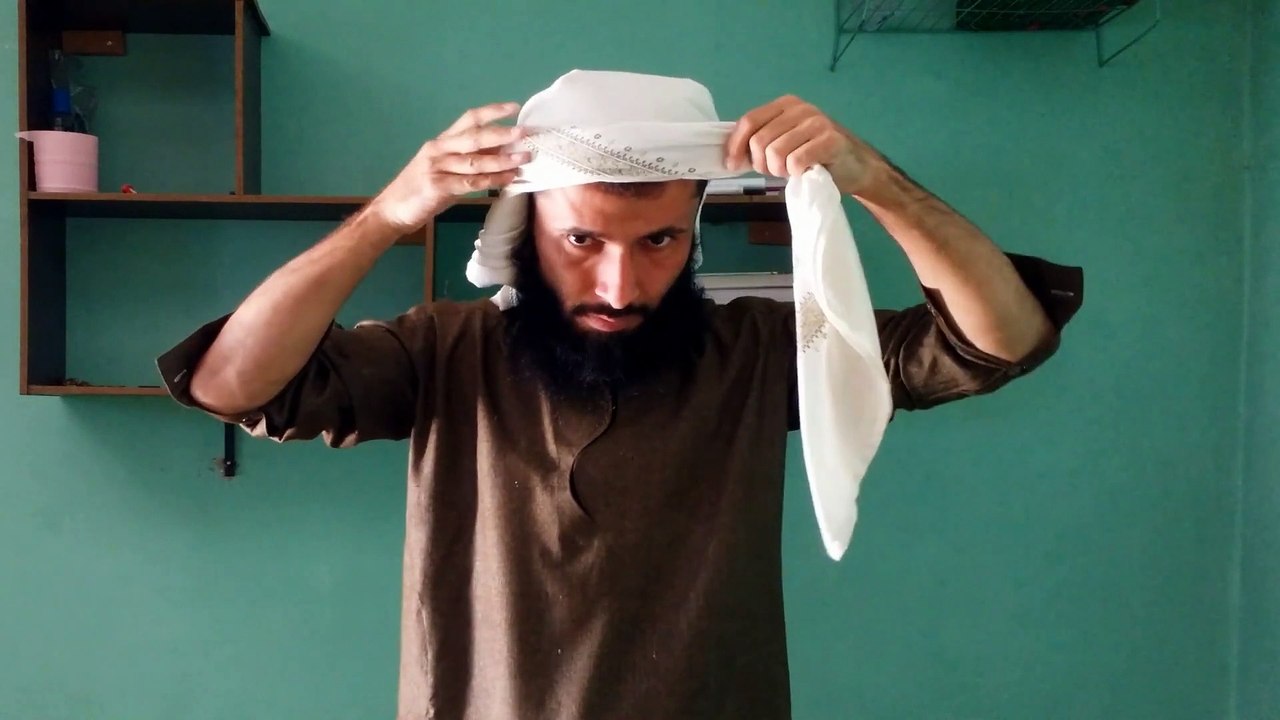 How To Tie Dubai Style Shemagh - How To Tie Arabic Style Shemagh