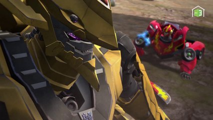 من ينقذ هجوم النار المحاصر؟ 