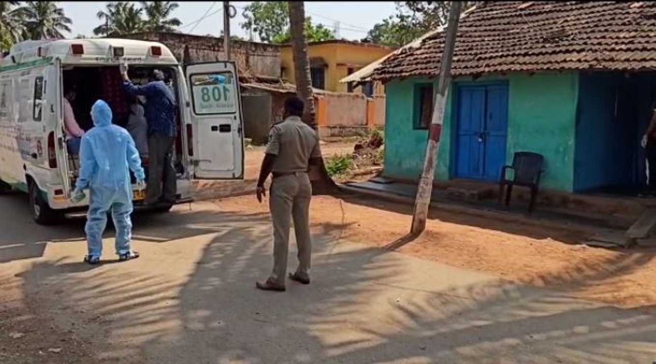ಹಾವೇರಿ ಜಿಲ್ಲೆಯ ಆಡೂರಿನಲ್ಲಿ ಕೊರೊನ ತಪಾಸಣೆ | Haveri | Checking | Oneindia Kannada
