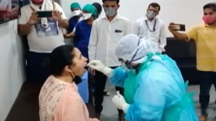 Negligence in taking Corona samples! Female MP gets angry