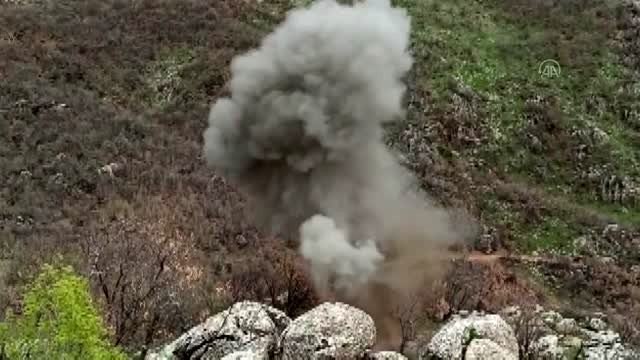 Teröristlerin araziye tuzakladığı patlayıcı imha edildi