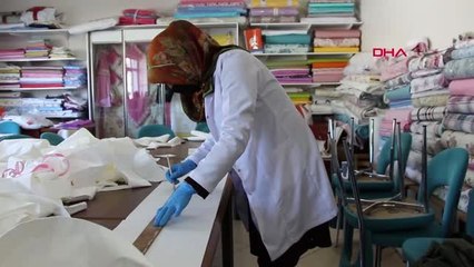 El sanatları eğitim merkezlerinde maske üretimi