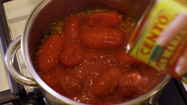 How to Make Homemade Tomato Soup with Mini Grilled Cheese