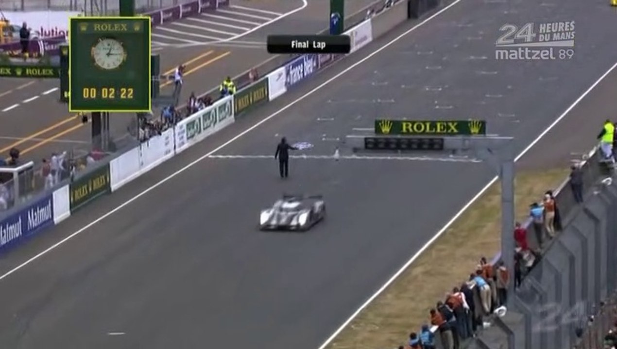 24H Of Le  Mans  2011 Race Finish Audi N°2 WIn By 13 seconds Peugeot