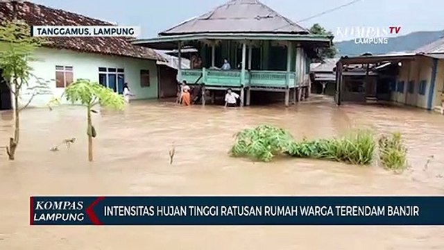 Intensitas Hujan Tinggi, Ratusan Rumah Warga Terendam Banjir