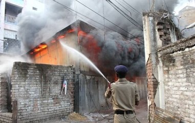 Super 50: Fire breaks out in Uttar Pradesh’ electronic goods market