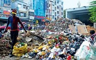 EDMC sanitation workers' strike leaves east Delhi sinking in garbage heaps