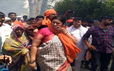 Know why Smriti Irani took part in fire-fighting efforts in Amethi