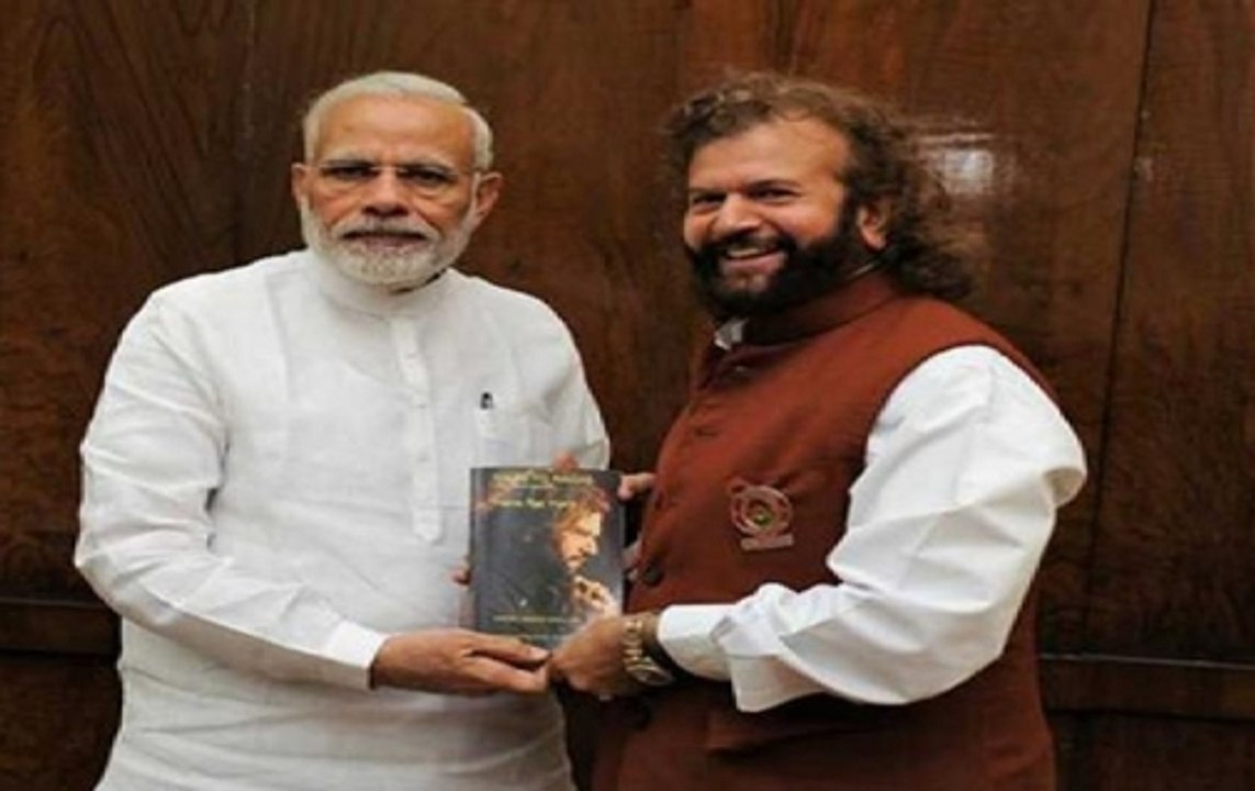 I’m 'fakir' like PM Modi, says singer-turned-politician Hans Raj Hans