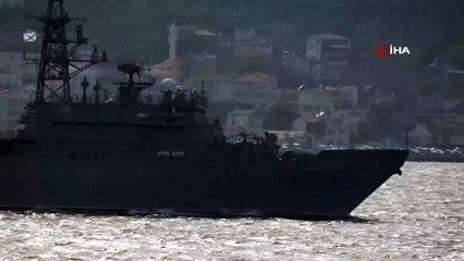 Rus keşif gemisi Çanakkale Boğazı’ndan geçti