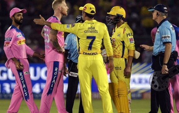 'Captain Cool' Dhoni loses cool, criticised for argument with umpires
