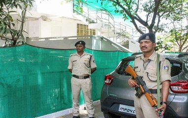 Scuffle between CRPF, MP Police as I-T dept raids 50 locations