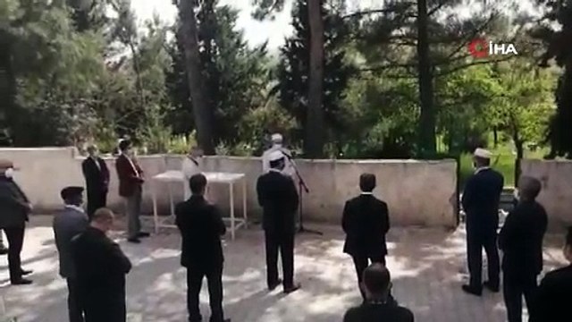 Eski Diyanet İşleri Başkanı Mehmet Görmez’in annesi Koronavirüs nedeniyle hayatını kaybetti