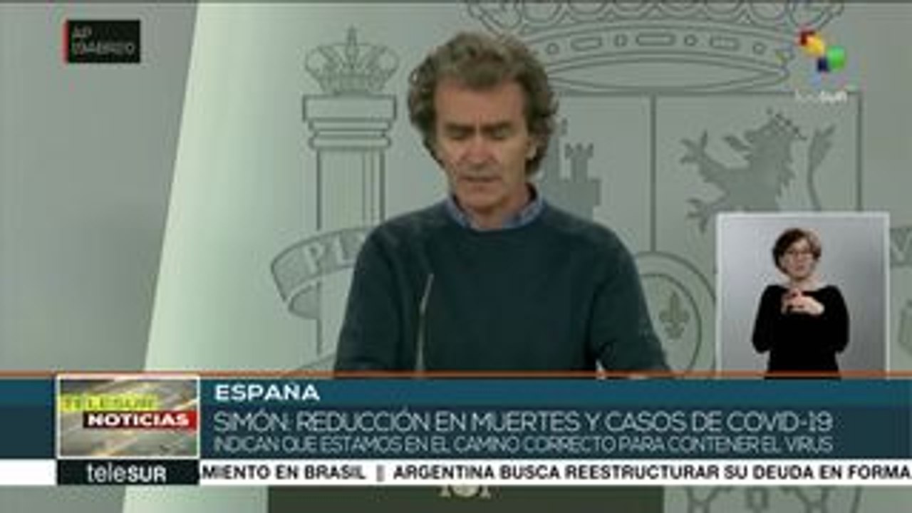 Autoridades sanitarias españolas destacan descenso de contagios