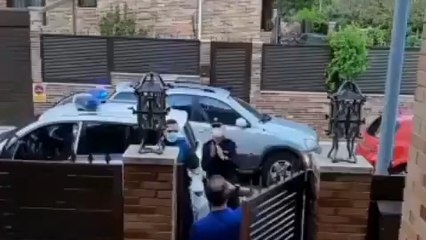 El emotivo homenaje que la Policía de Parla dedicó a Javier Castillejo en su casa