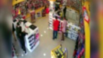 Loja no Centro tem relógios furtados e prejuízo supera R$ 1 mil; veja as imagens