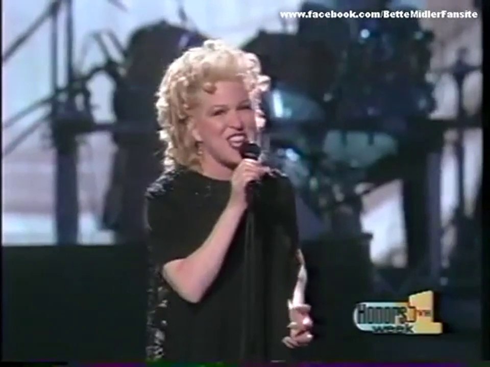BETTE MIDLER & WYNONNA JUDD – To Deserve You / Let It Be Me (1995, HD)