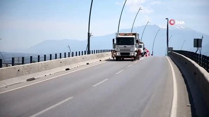 Sokağa çıkma kısıtlamasında yol çizgileri yenilendi