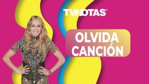 Paulina Rubio olvida la letra de una de sus canciones en live