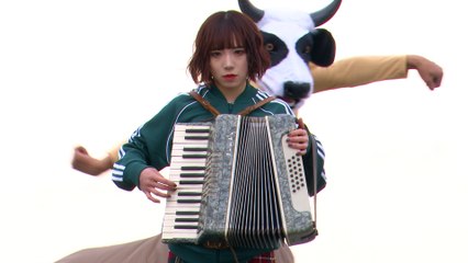 PEDRO - Moumantai (Lyric Video)