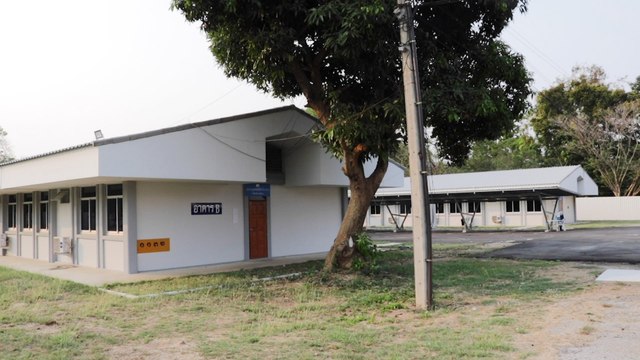 Scenes from a Thai government Covid-19 quarantine facility: barracks living, but great Thai food