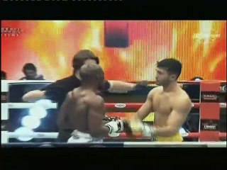 Djimé COULIBALY vs Armen PETROSYAN  (Yokkao Extrème 21 janvier 2012  Italie)