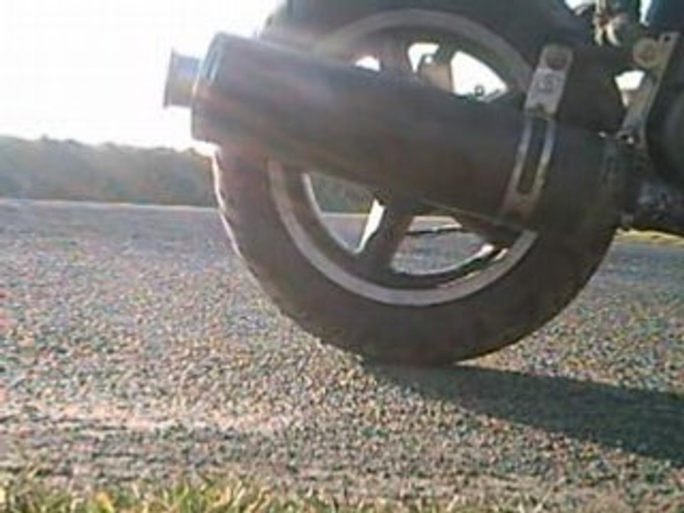 booster 50 avec pot de moto