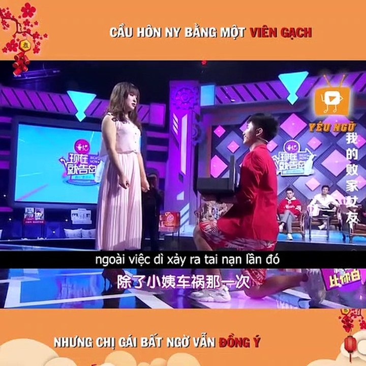 Cầu hôn ny bằng viên gạch nhưng lại thành công