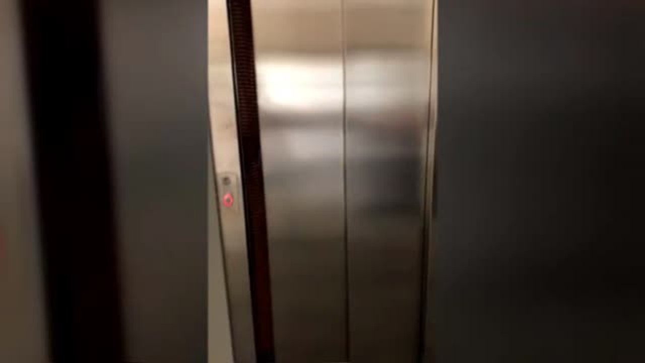 Los sevillanos se montan la Feria de Abril en casa