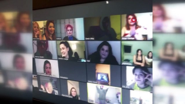 Polis ekipleri, 'evde eğlence var' sanıp denetime geldi...Korona günlerinde online kına gecesi