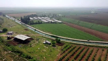 Evinden çıkamayan vatandaşın tarlasını DSİ görevlileri suladı