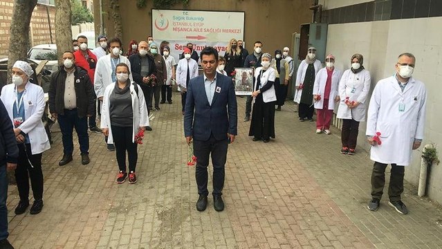 Corona sebebiyle vefat eden Dr. Yavuz Kalaycı görev yaptığı yerde anıldı