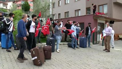 DENİZLİ-Suudi Arabistan'dan gelenler Denizli'de karantinaya alınmak için yurda getirildi.