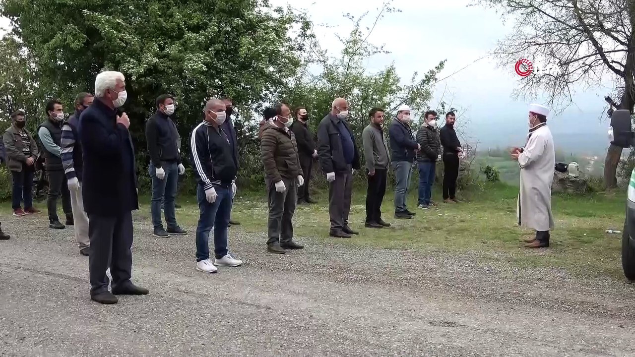 Arazi kavgasında öldürülen baba ve oğlu defnedildi