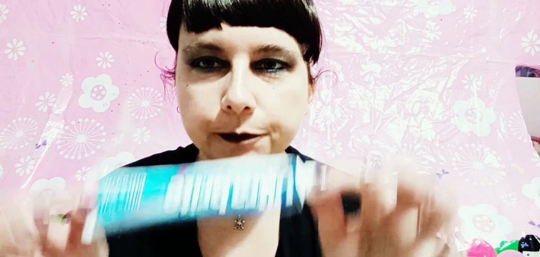 Depilazione fai da te. Tutorial sulla depilazione fatta in casa. Bye bye yeti