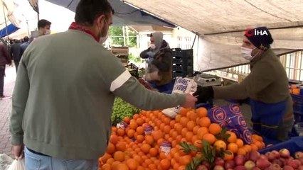 Esenyurt ve Avcılar'da Ramazan ayı öncesi vatandaşlar pazara akın etti