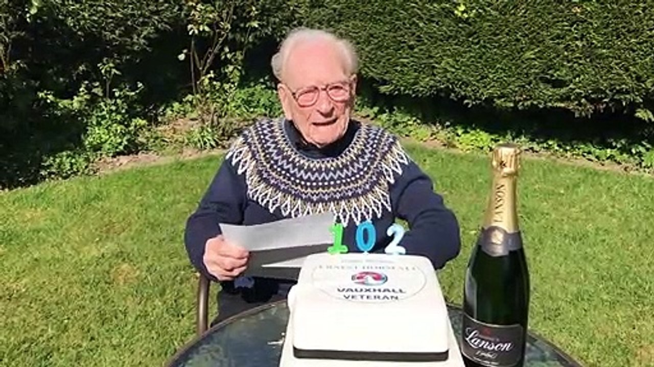 Ernest Horsfall celebrates his 102nd birthday with a letter from the Prime Minister