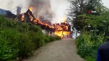 Rize'de ev ve serender yangını