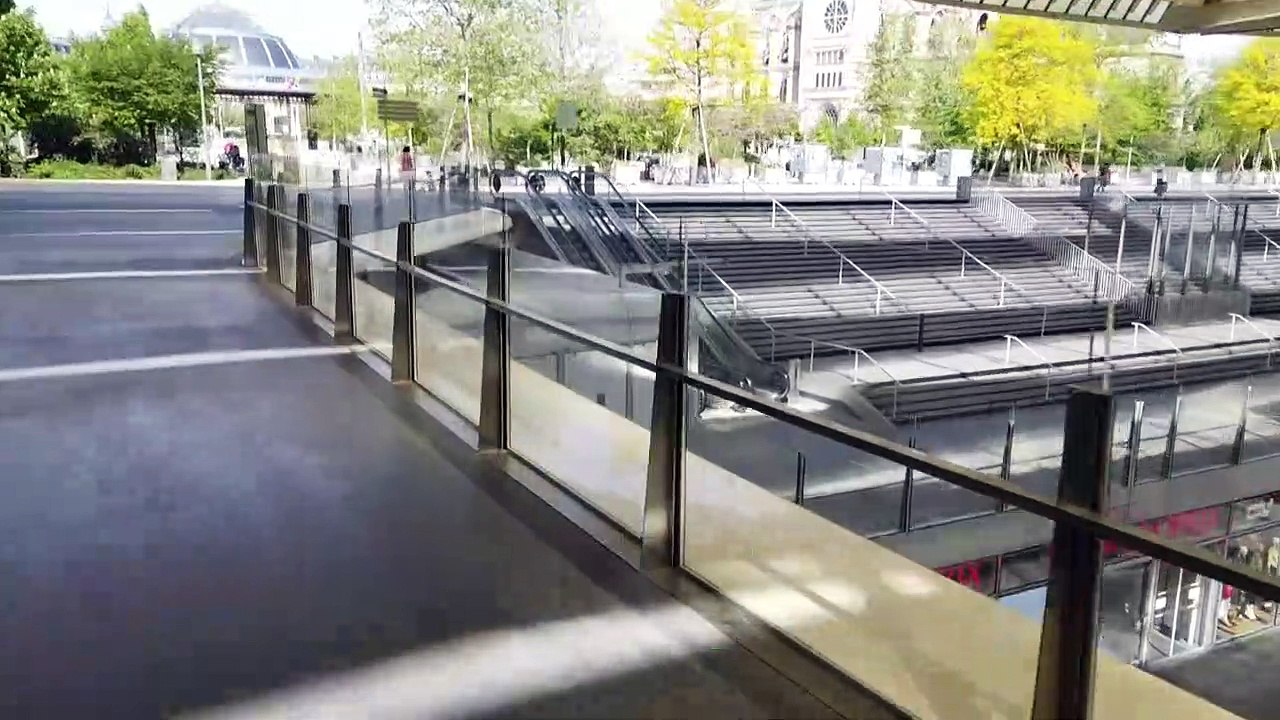 Caméra embarquée dans Paris confiné: balade dans le 1er arrondissement