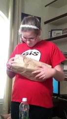 Madison déballe son iPhone