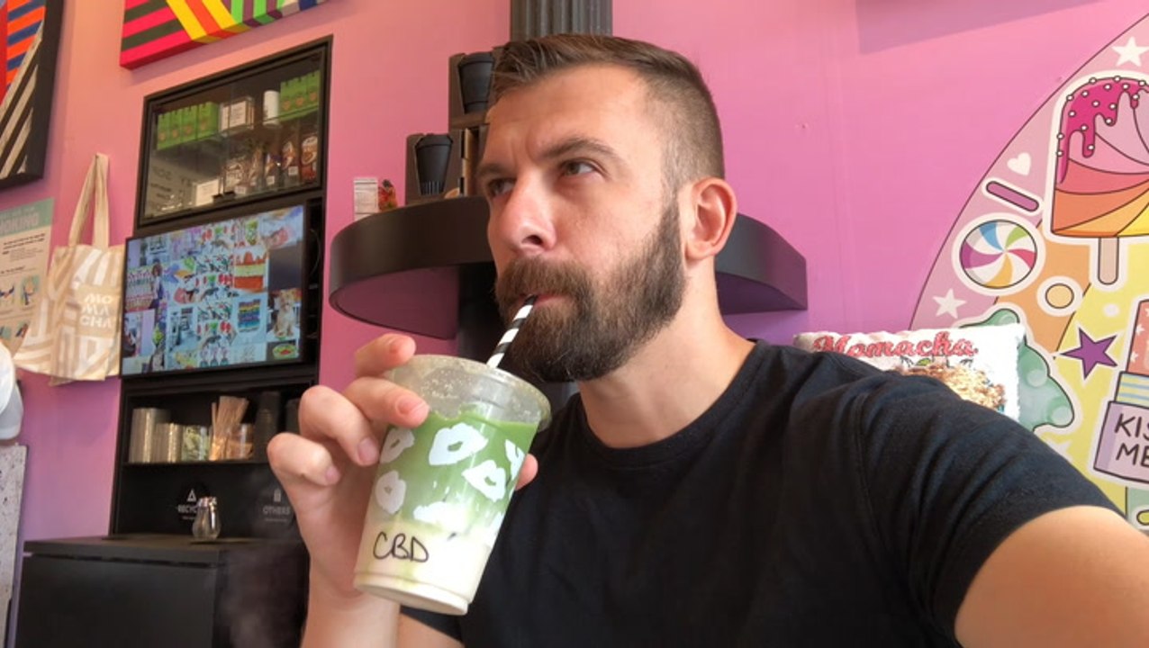 How did CBD oil become a $1 billion industry?