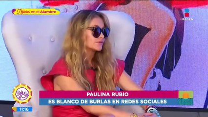 ¡Paulina Rubio se burla de sí misma por los errores de su concierto en línea!
