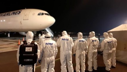 Almanya'dan getirilen Türk vatandaşlarından yetkililere dua