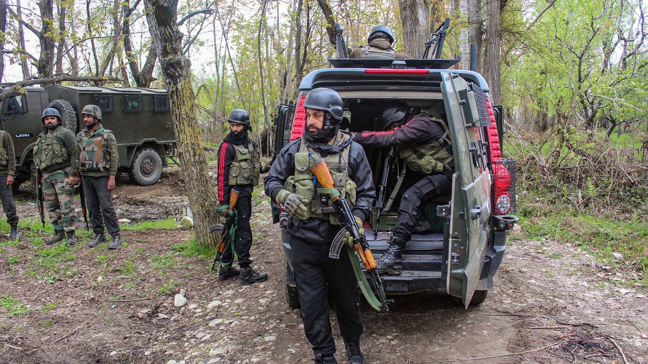 J-K: 2 terrorists killed in encounter with secu...