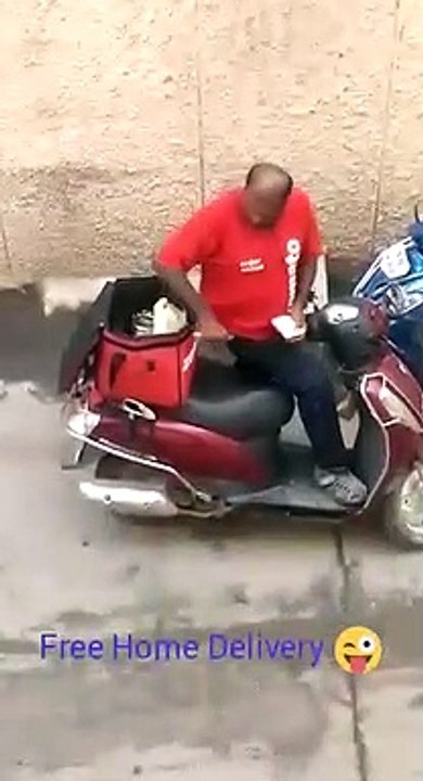THE YUMMY DELIVERY