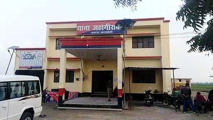 बाराबंकी: हमलावरों ने डंडों से पिटाई करने के बाद गला दबाकर युवक की हत्या कर दी