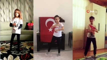 Barış Manço'nun şarkıları eşliğinde evde eğitim alıyorlar